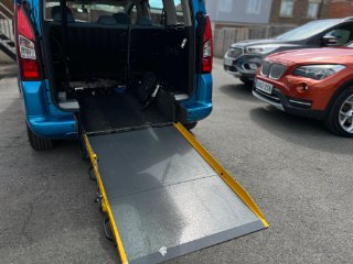 /photos/10955/cce06e1b-a91e-4294-a317-95d2de7cb258_i320x240.jpg